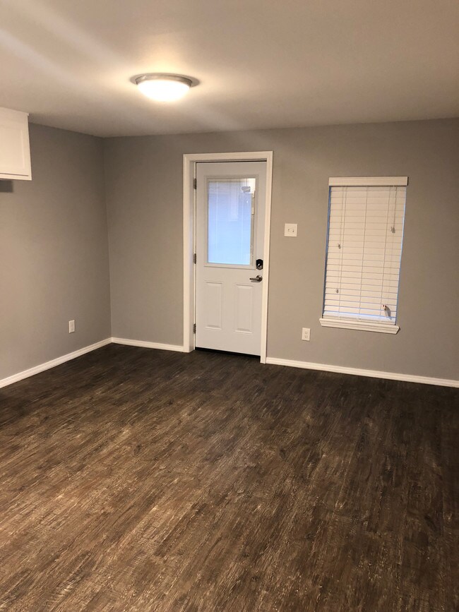 Foto del edificio - 702 N Cleveland Ave