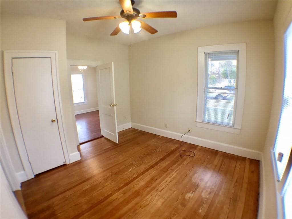 Foto del edificio - 907 Taylor St