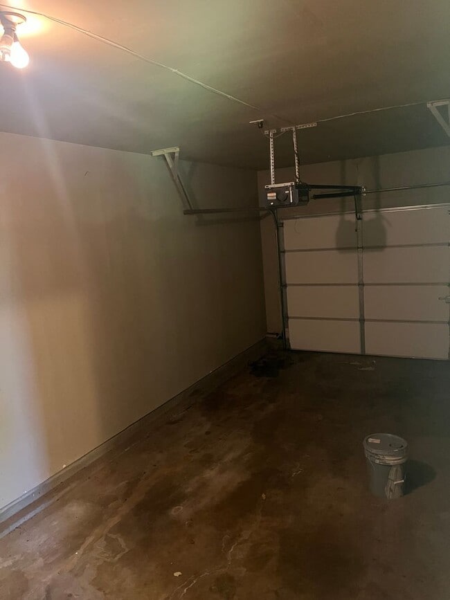 Foto del edificio - 4822 Greenfield Dr