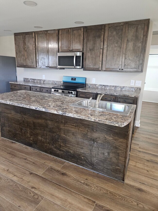 Foto del edificio - 20574 Johnson Rd