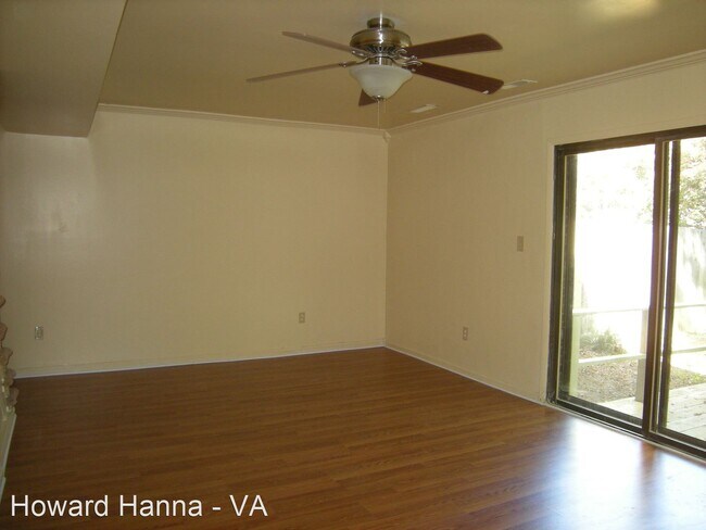 Foto del edificio - 3 br, 2.5 bath House - 123 Windsor Pines W...