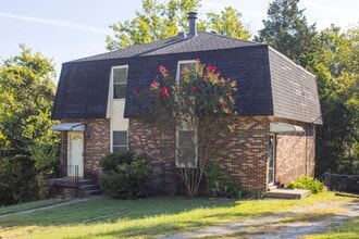 Building Photo - 3307 Falls Creek Dr