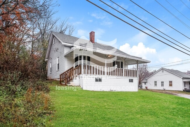 Foto del edificio - 693 Arlington Rd