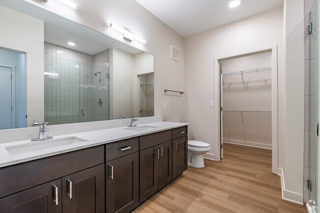 El Poplar 2 habitaciones, 2 baños - 1382 pies cuadrados - Baño - Central Lofts