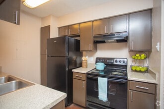 1BR, 1BA - 664SF - 1B - MIA Forest Oaks