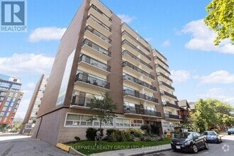 Building Photo - 420-420 Gilmour St