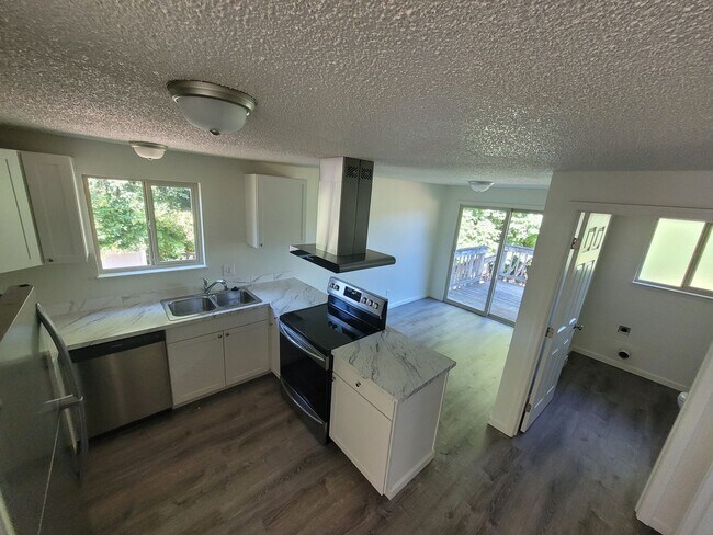 Foto del edificio - 748 N 12th Ave
