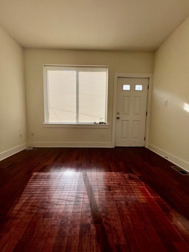 Foto del edificio - 1706 Arlington St