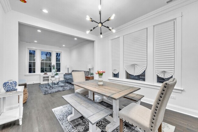 Foto del edificio - 4844 W 23rd St