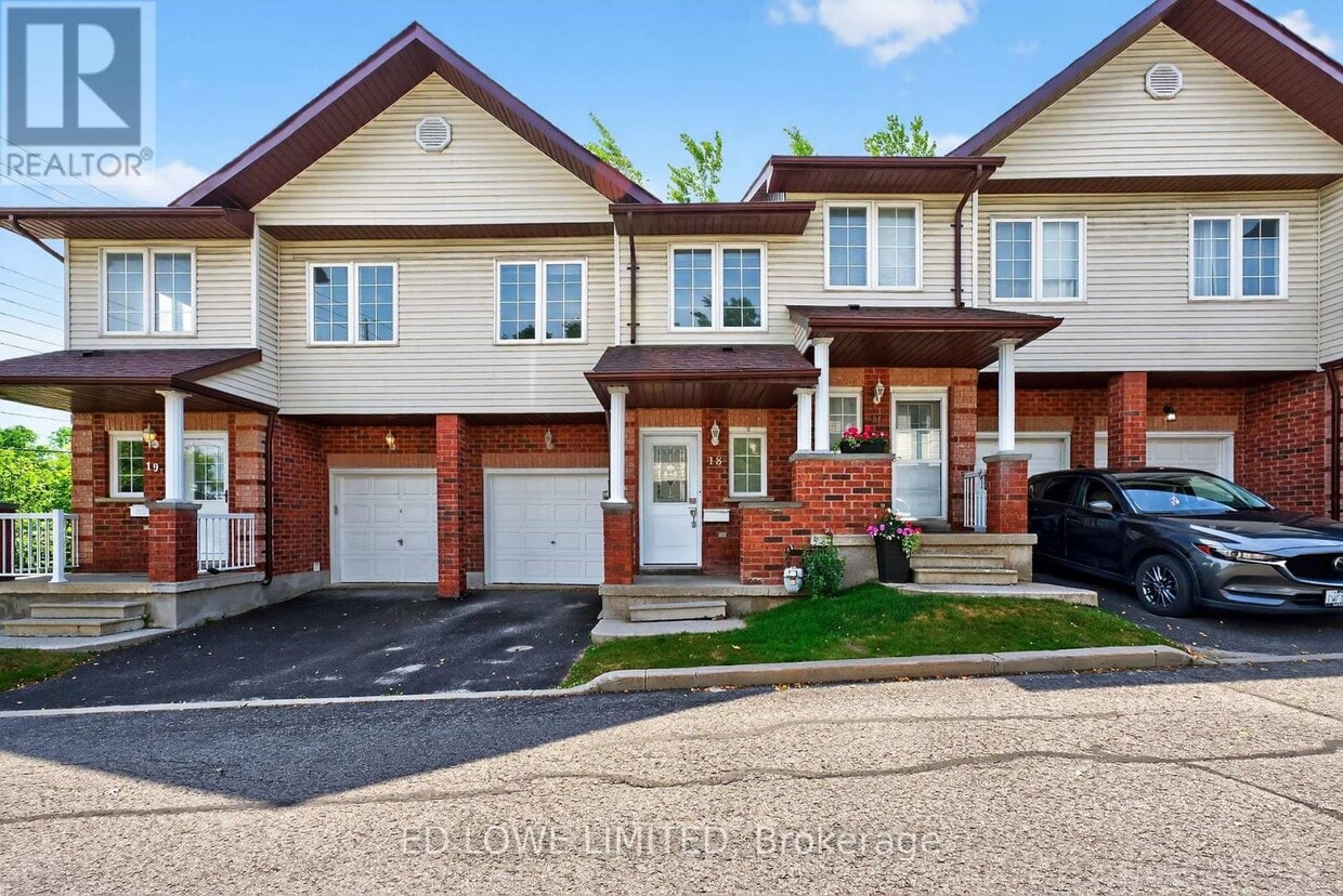 Primary Photo - 488-488 Yonge St