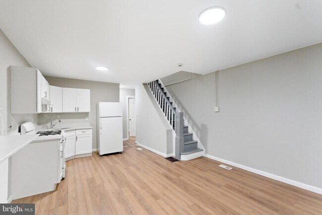 Foto del edificio - 3739 N Franklin St