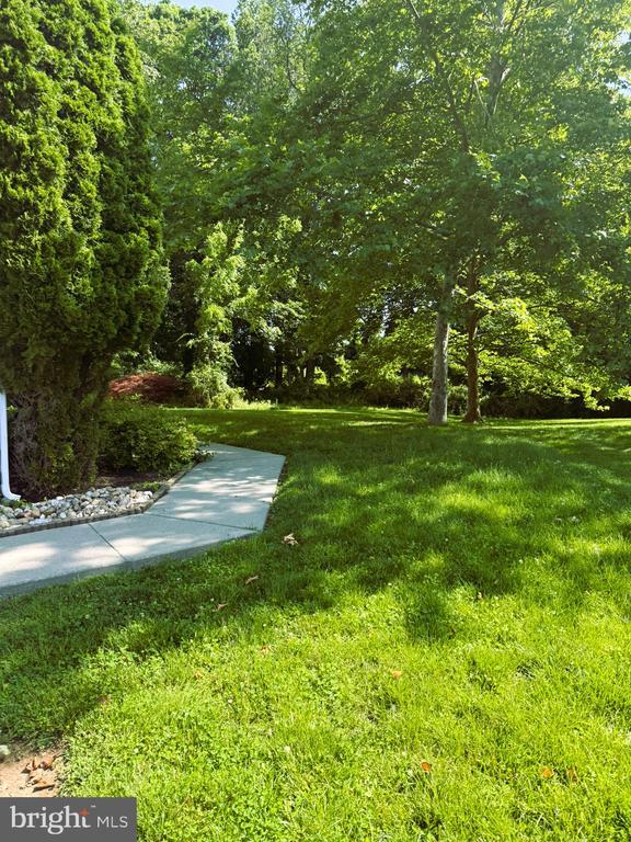 Foto del edificio - 82 Brecknock Ct