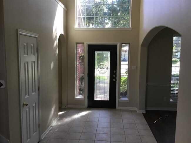 Foto del edificio - 4428 Blossomwood Dr