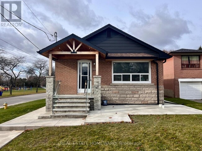 Building Photo - 2 Harris Park Dr