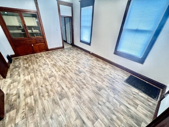 Building Photo - 1025 W Iowa St