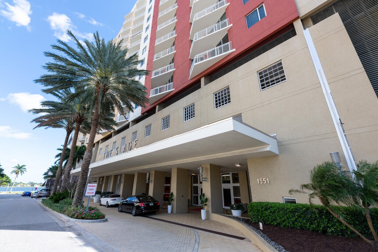 Foto principal - 1551 N Flagler Dr