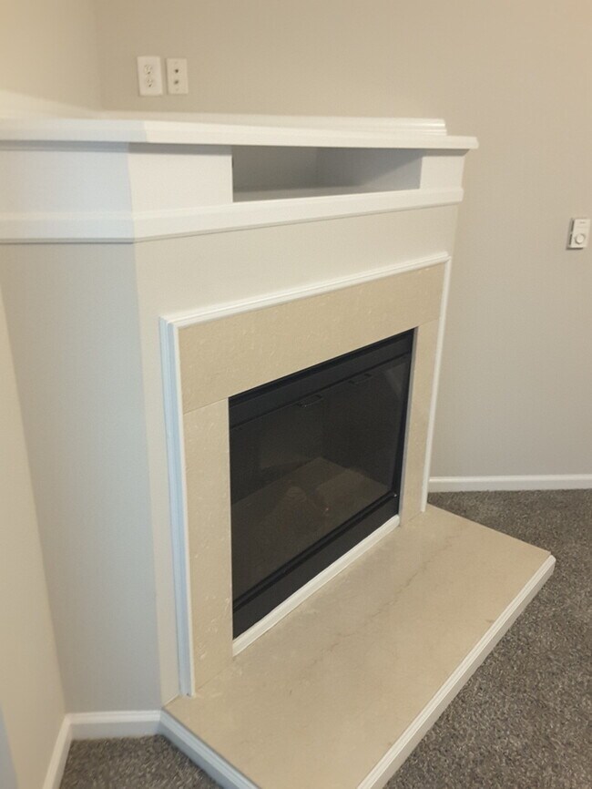 Foto del edificio - 4020 Bardstown Ct
