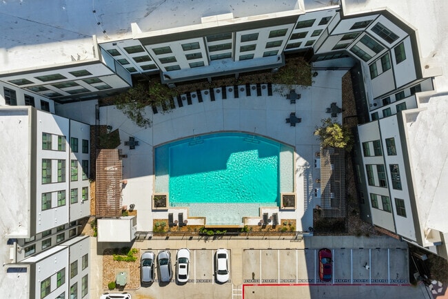 Alternate - Domain Northgate