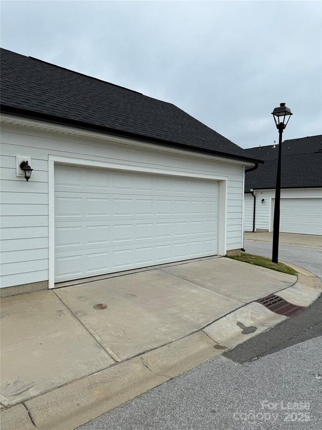 Building Photo - 140 Hamrick Rd