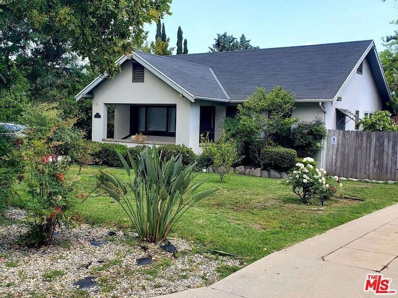 Foto principal - 1710 Oakwood St