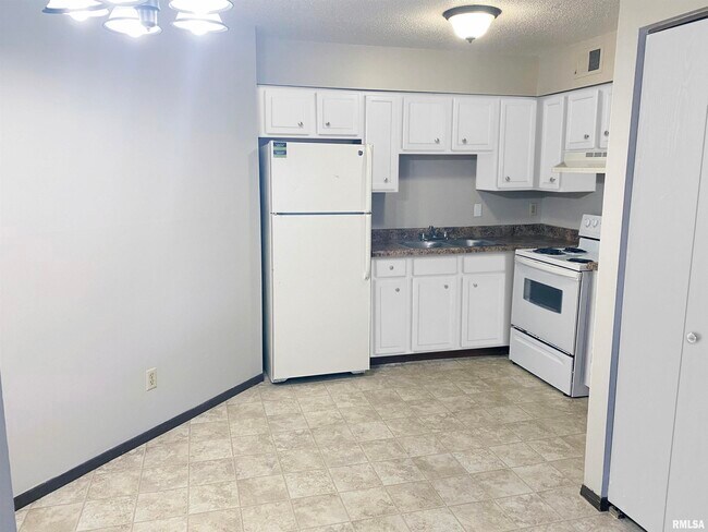 Foto del edificio - 2622 W Willowlake Dr