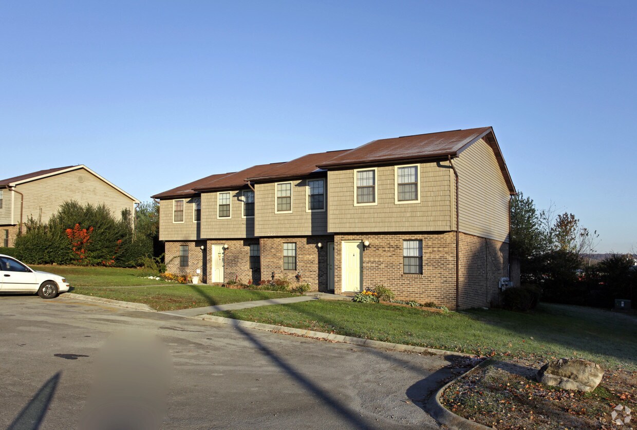 7228 Old Clinton Pike, Knoxville, TN 37921 Apartments in Knoxville