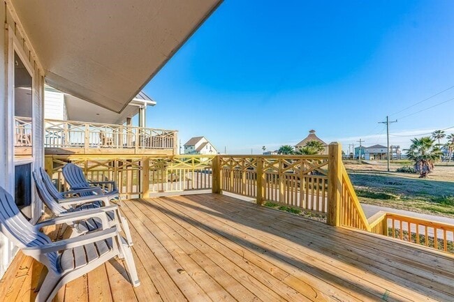 Building Photo - 3619 Barracuda