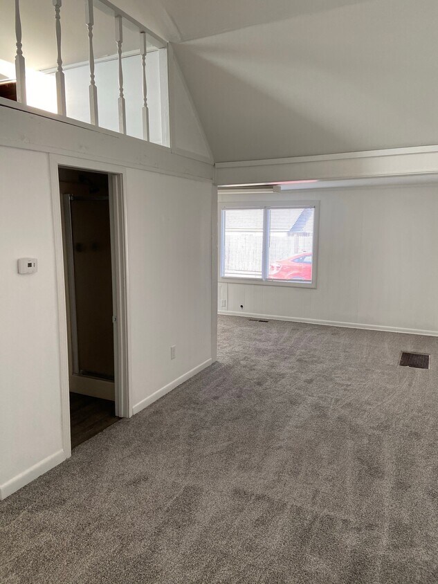 213 W A St, Jenks, OK 74037 House Rental in Jenks, OK