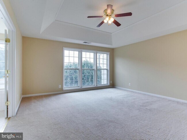 Foto del edificio - 21790 Cypress Valley Ter