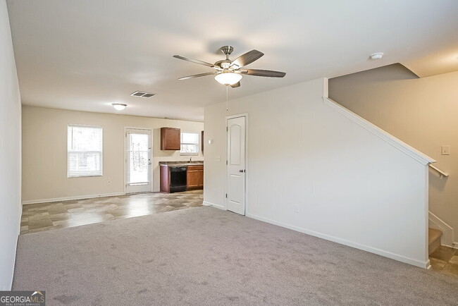 Building Photo - 3934 Sitka Dr