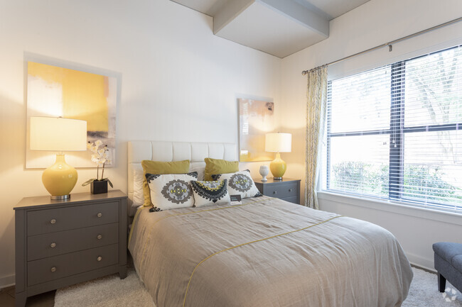 1BR, 1BA - 732 SF - Nottoway - The Julian at Fair Lakes