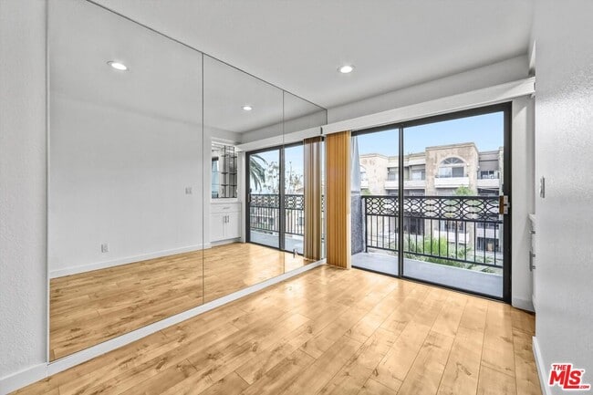 Building Photo - 1355 N Sierra Bonita Ave