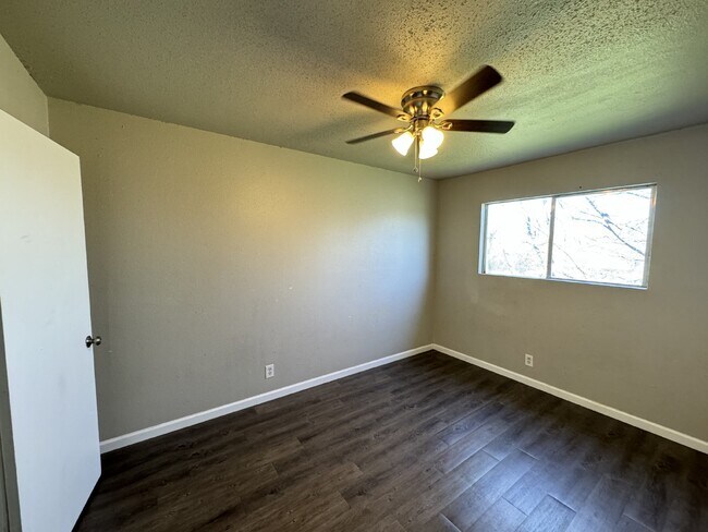 Foto del edificio - 2 Bedroom and 1 bathroom ready to move in