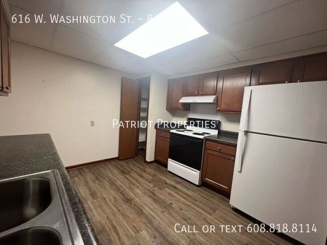 Foto del edificio - 616 W Washington St