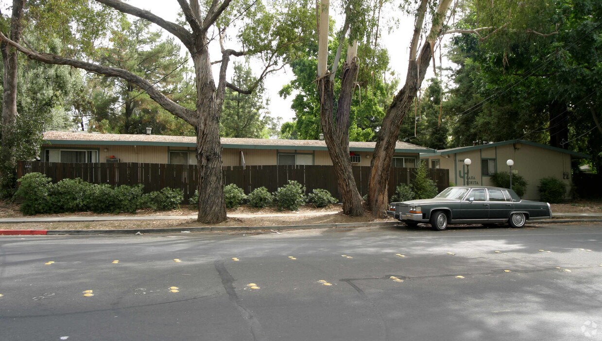 Building Photo - 1440 Detroit Ave