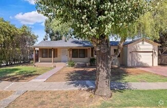 Building Photo - 1204 E Sequoia Ave