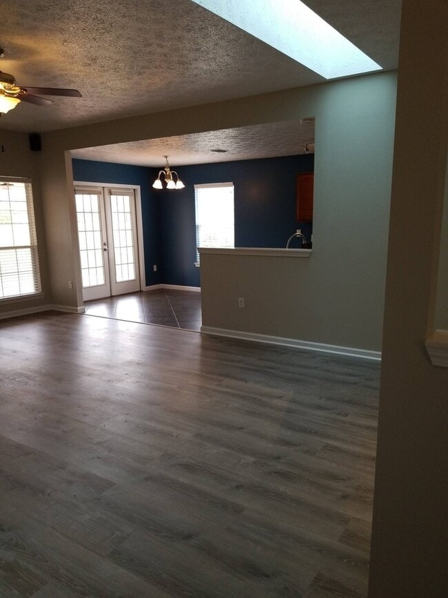 Building Photo - 2915 Cedars Crossing