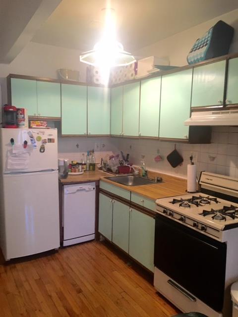 Primary Photo - 298 12th St