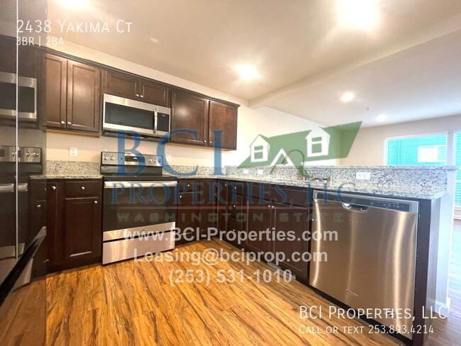Building Photo - $500 VISA GIFT- Newer BEAUTIFUL 2 Bedroom ...
