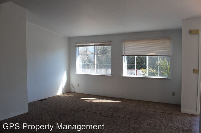 Building Photo - 2 br, 2 bath House - 15455 Moore Rd.