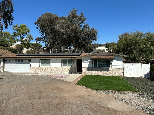 Building Photo - 13227 Beechtree St