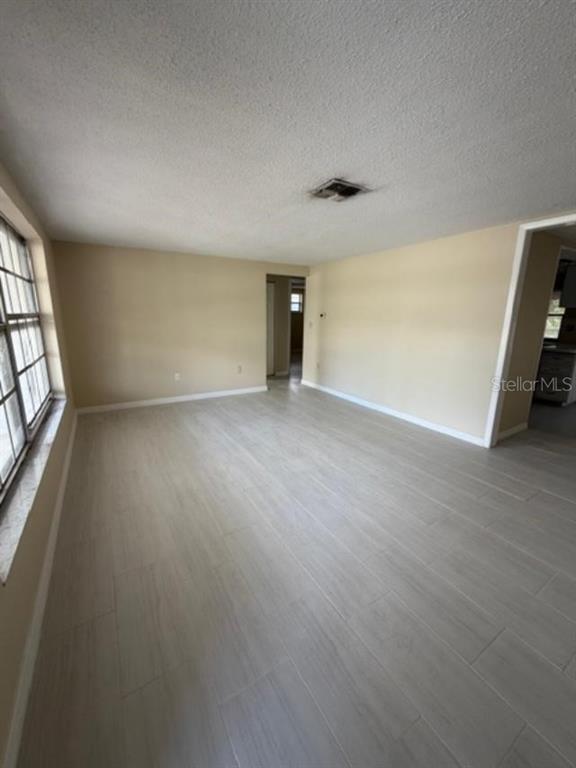 Foto del edificio - 7818 Foxwood Dr