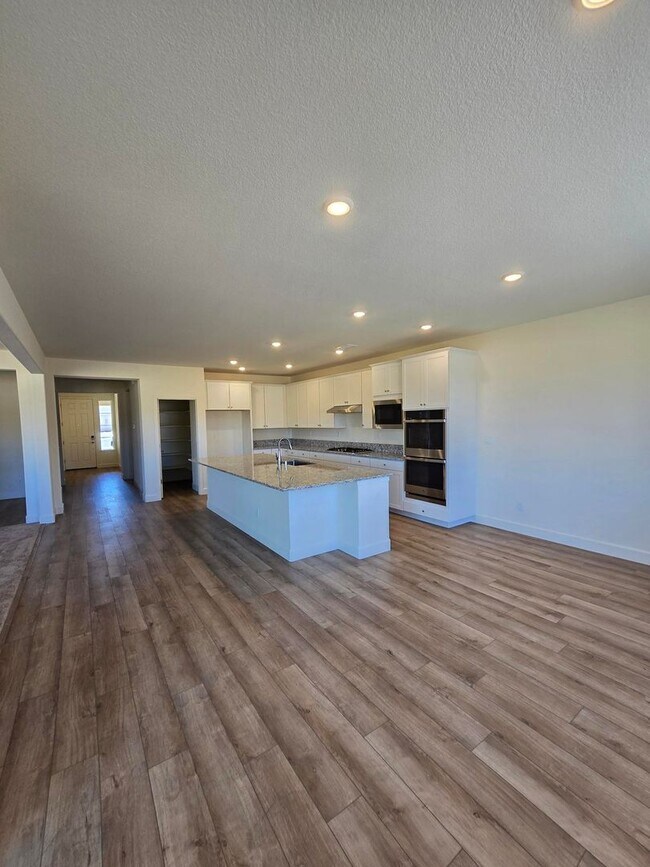 Building Photo - Be the First to Live in This House!