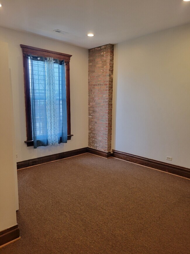 Foto del edificio - 1931 S St Louis Ave