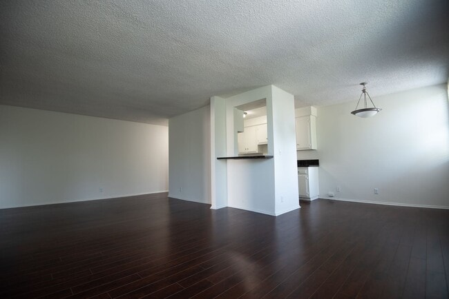 Building Photo - 5036 Coldwater Canyon Ave