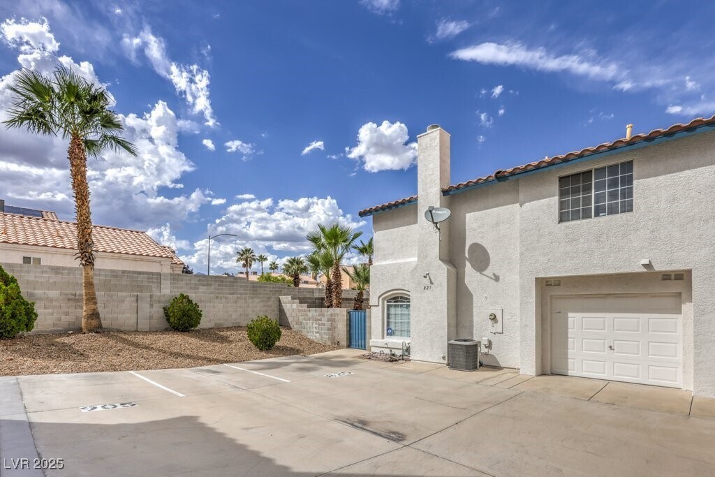 Foto principal - 825 Radiant Star St