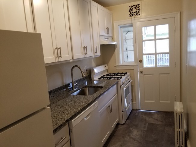 2703 Mt Vernon Ave Unit 4 Alexandria Va 22301 Apartment For