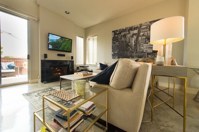 Building Photo - 1206 Fairmount Ave