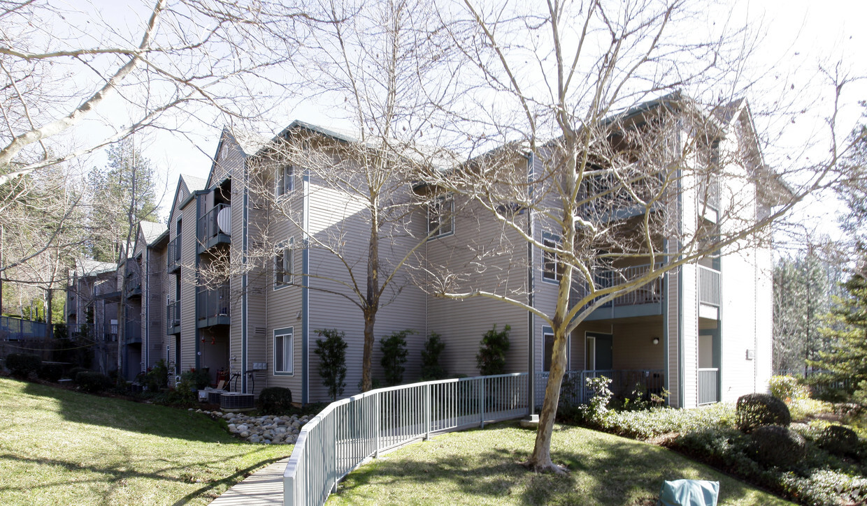 Building Photo - Nevada Meadows Apartments