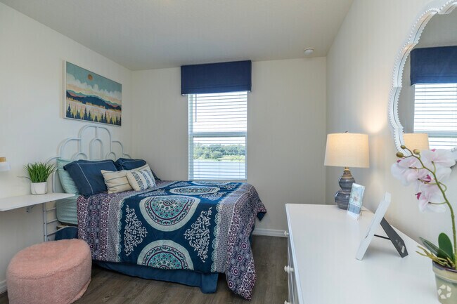 Pearson A - puesta en escena - 1,463 pies cuadrados - Dormitorio - Laurel Lakes Townhomes